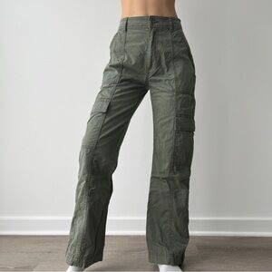 Abercrombie & Fitch Olive Green Cargo Relaxed Utility Pants Size 25 / 0 Short